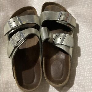 Metallic silver sandals with soft insole for women Birkenstock Arizona size 38